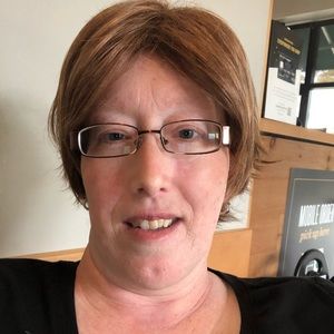 Meet your Posher, Stacy